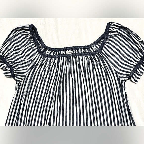 Max Studio Women’s Short Sleeve Striped Blue and White Blouse Shirt Size Large - Picture 4 of 12